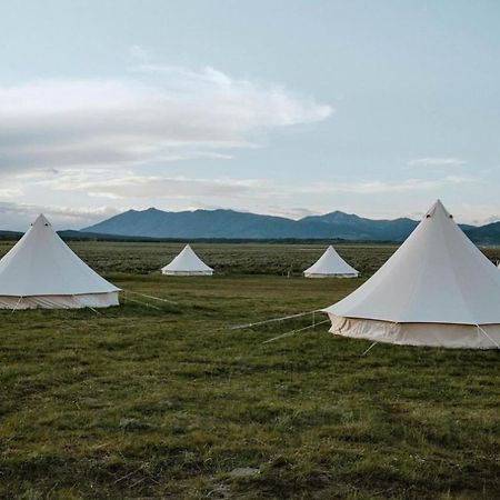 Wander Camp Yellowstone Hotel Island Park Eksteriør billede