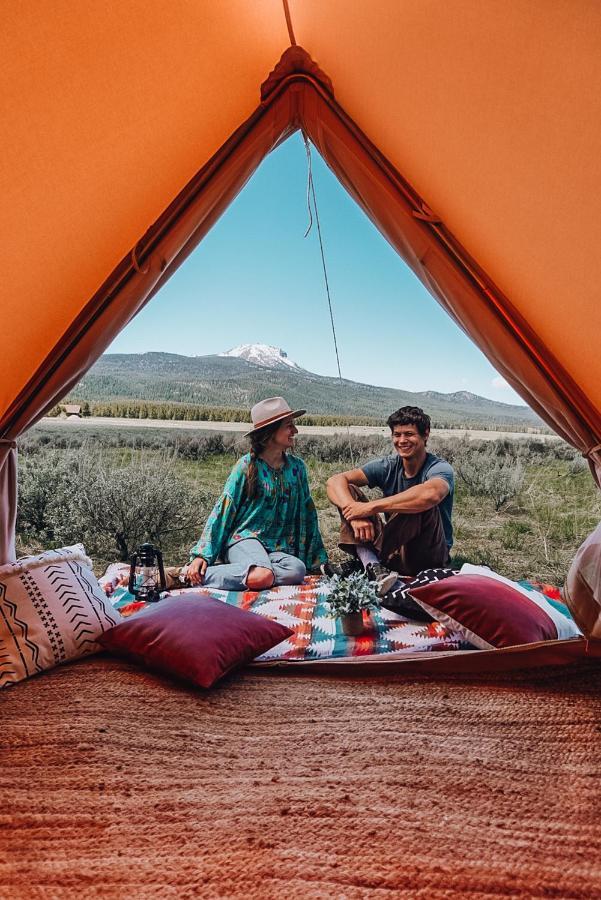 Wander Camp Yellowstone Hotel Island Park Eksteriør billede